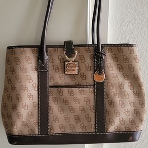 Dooney & Bourke Brown Tan Signature Tote DB GUC